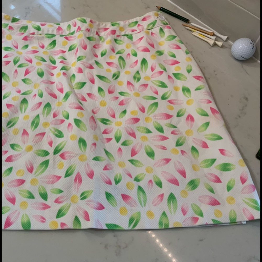 EP size 6 golf skort